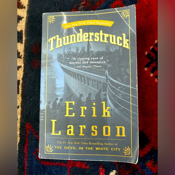 BOOK:
Thunderstruck 
AUTHOR: ERIK LARSON (PAPERBACK) - Picture 1 of 1